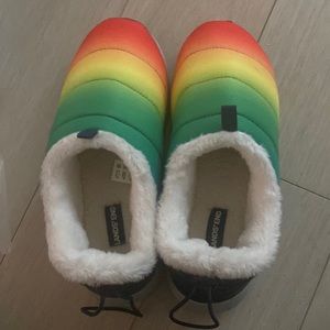 Lands End Rainbow slippers with faux fur inside